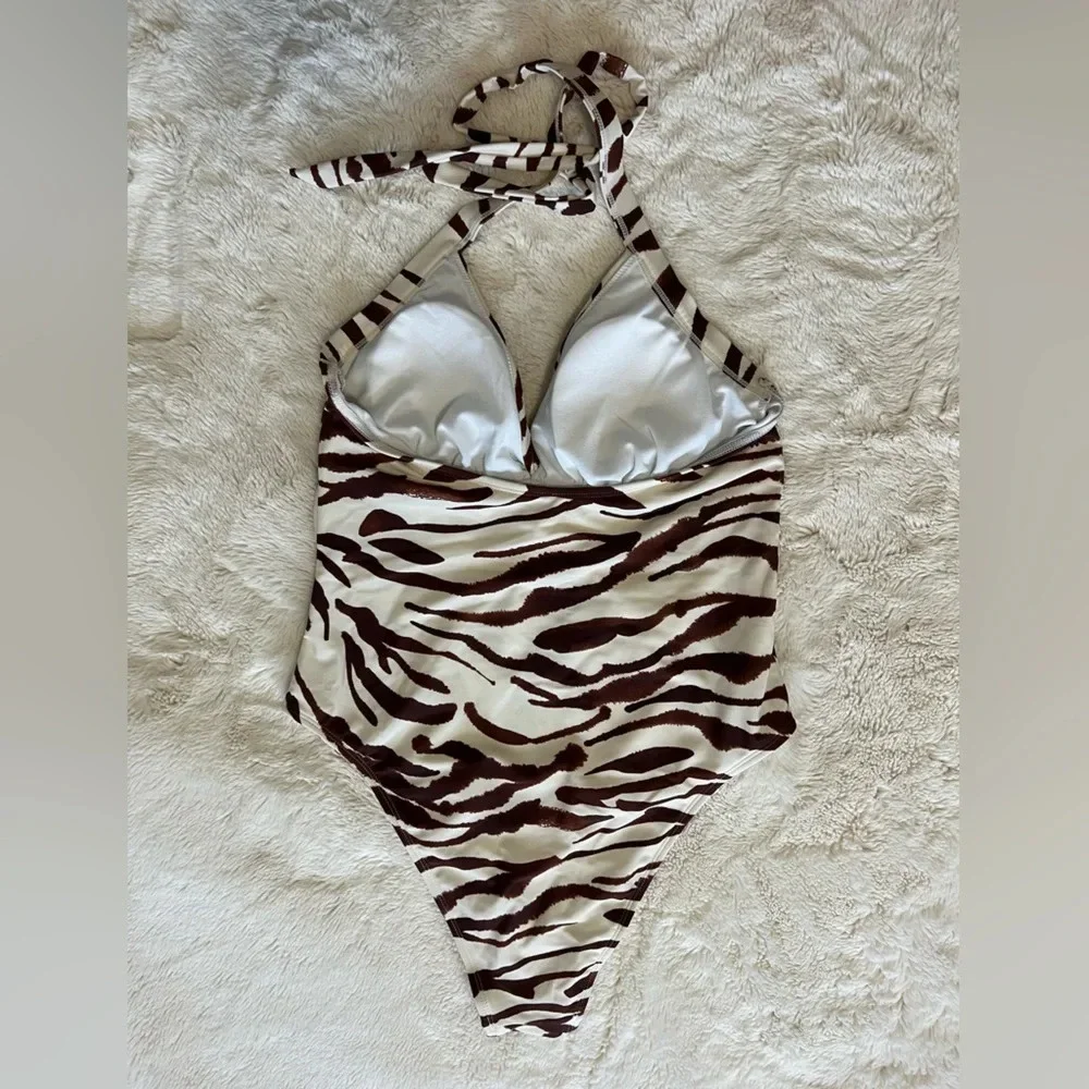 Women’s New Cupshe Brown Cream Zebra Animal Print One Piece Halter Swimsuit M